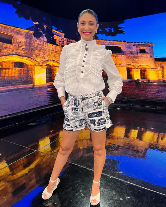 Long-sleeved high-neck top with lace